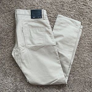 Levi 511 Khaki Pants | W34 L32